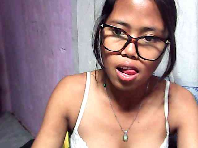 Natalie-Luxa webcam