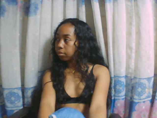 Natalie-Luxa webcam