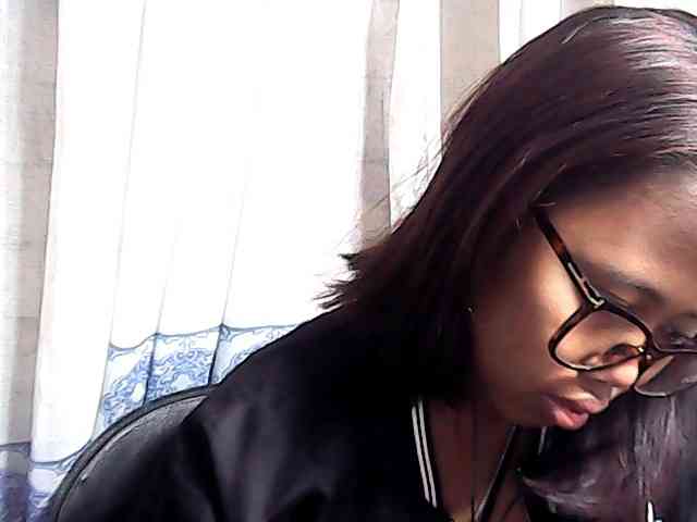 Natalie-Luxa webcam