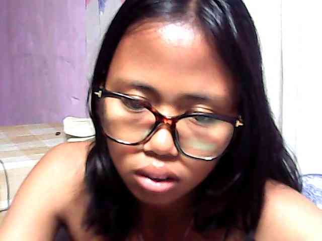 Natalie-Luxa webcam