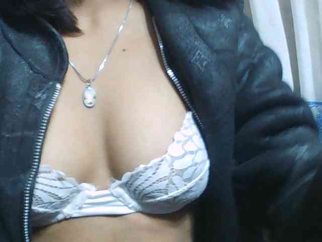 Natalie-Luxa webcam