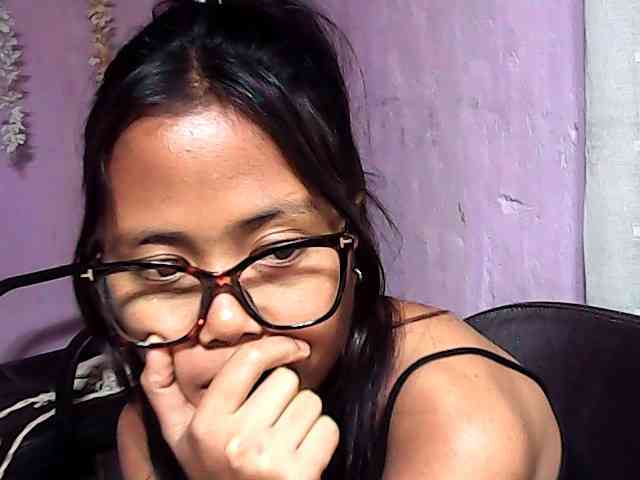 Natalie-Luxa webcam