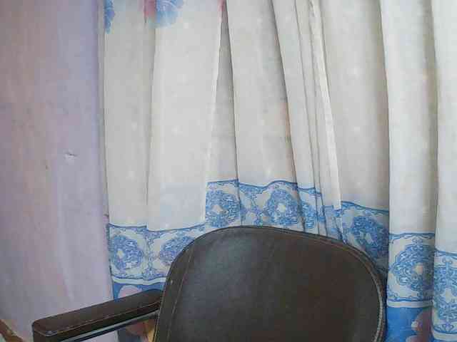 Natalie-Luxa webcam