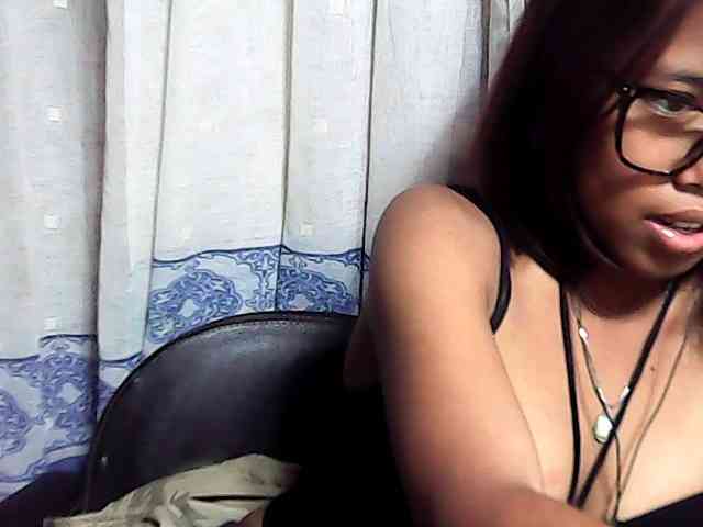 Natalie-Luxa webcam