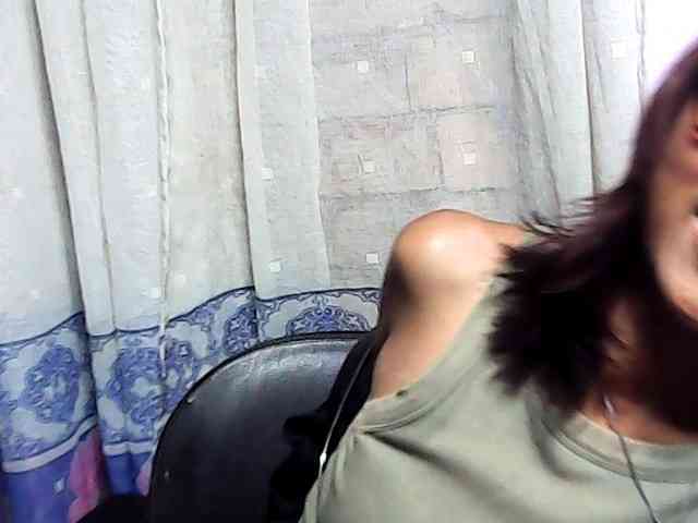 Natalie-Luxa webcam