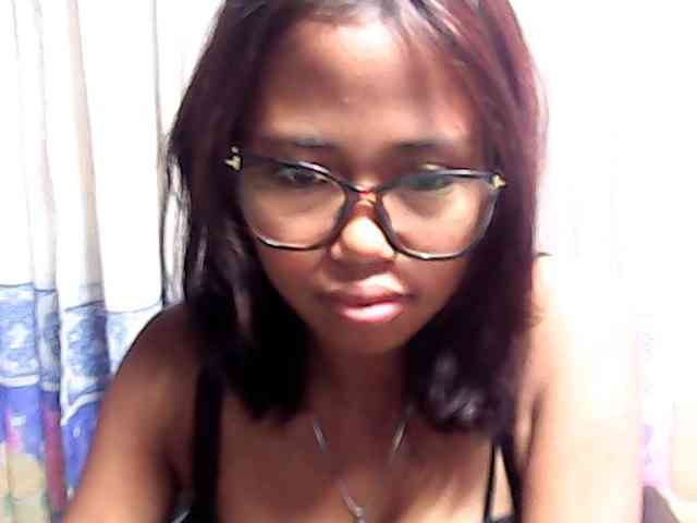 Natalie-Luxa webcam