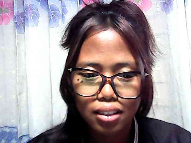 Natalie-Luxa webcam