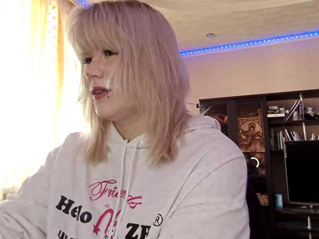 BlindiLohan live cam on BongaCams