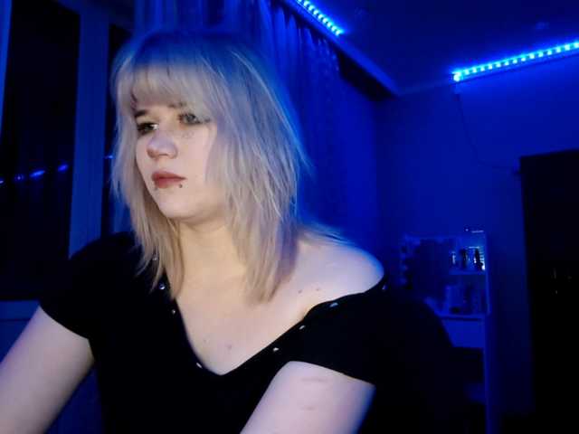 BlindiLohan live cam on BongaCams