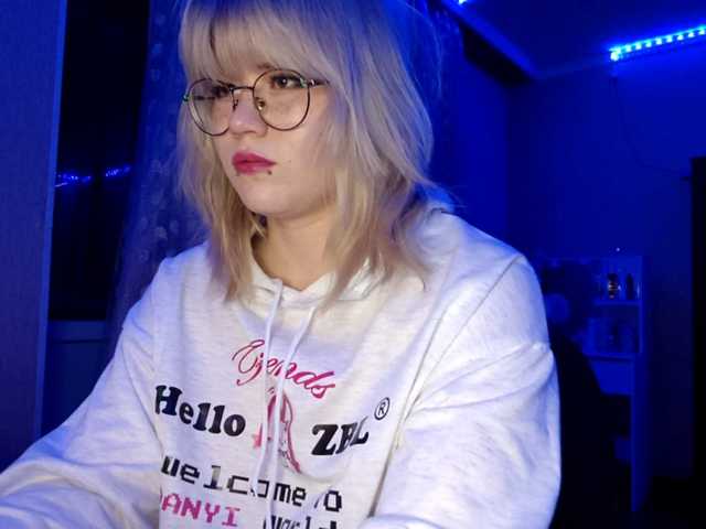 BlindiLohan live cam on BongaCams