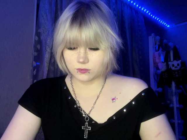 BlindiLohan live cam on BongaCams