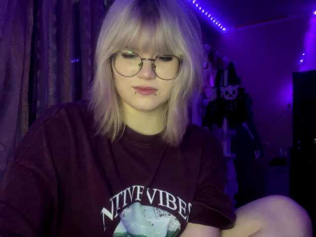 BlindiLohan live cam on BongaCams