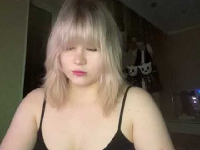 BlindiLohan live cam on BongaCams