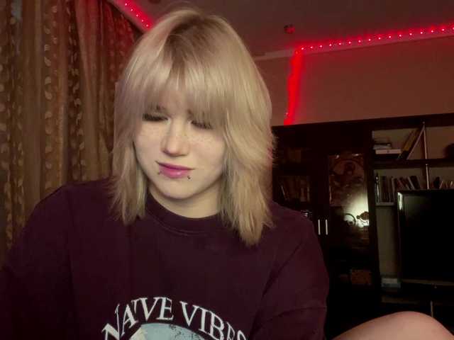 BlindiLohan live cam on BongaCams