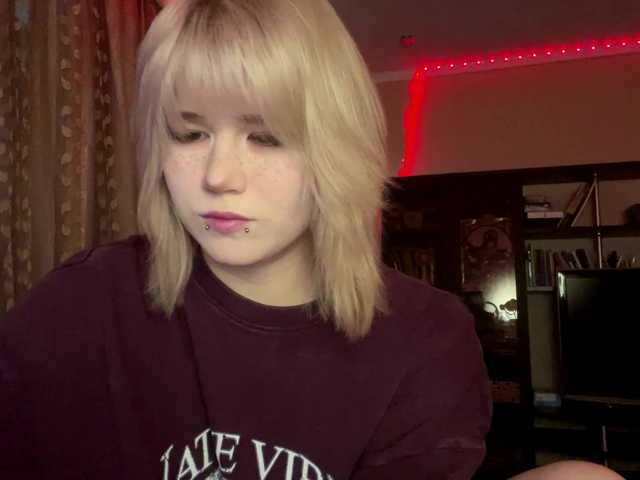 BlindiLohan live webcam show