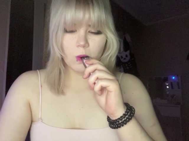 BlindiLohan live cam on BongaCams