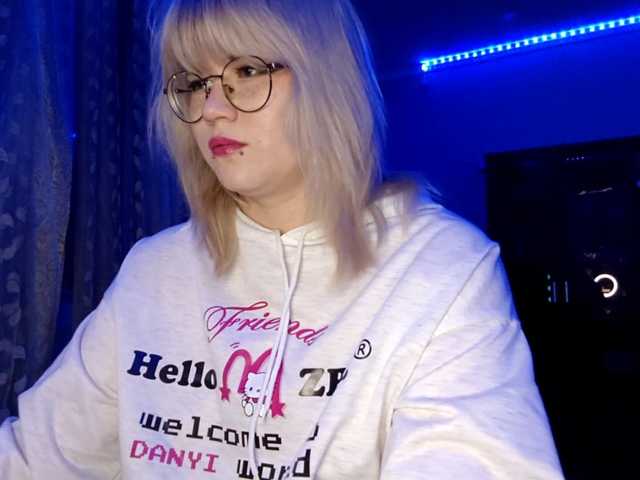 BlindiLohan live cam on BongaCams