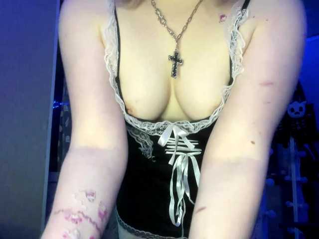BlindiLohan live cam on BongaCams