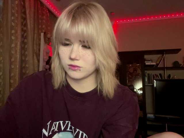 BlindiLohan live webcam show