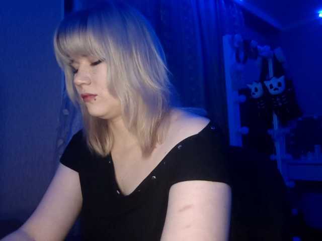 BlindiLohan live cam on BongaCams