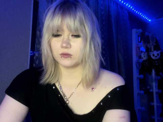 BlindiLohan live cam on BongaCams