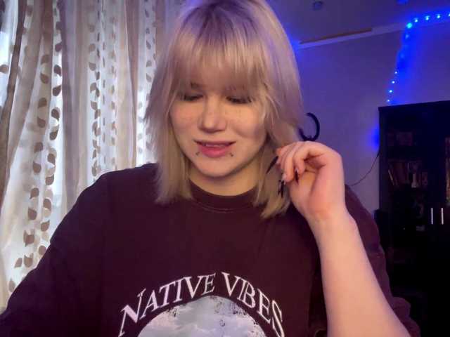 BlindiLohan live cam on BongaCams