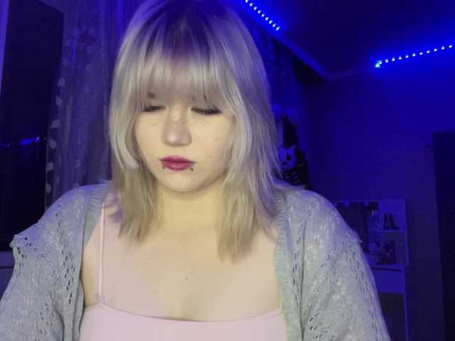 BlindiLohan live cam on BongaCams