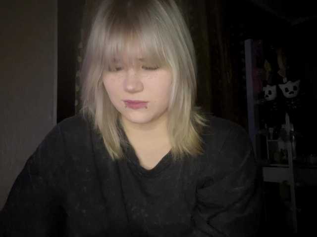 BlindiLohan live cam on BongaCams