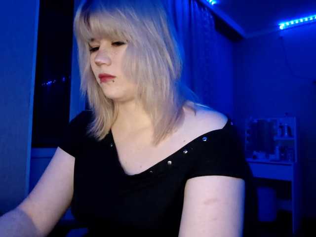 BlindiLohan live cam on BongaCams