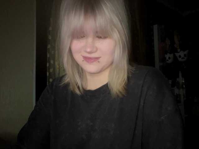 BlindiLohan live cam on BongaCams