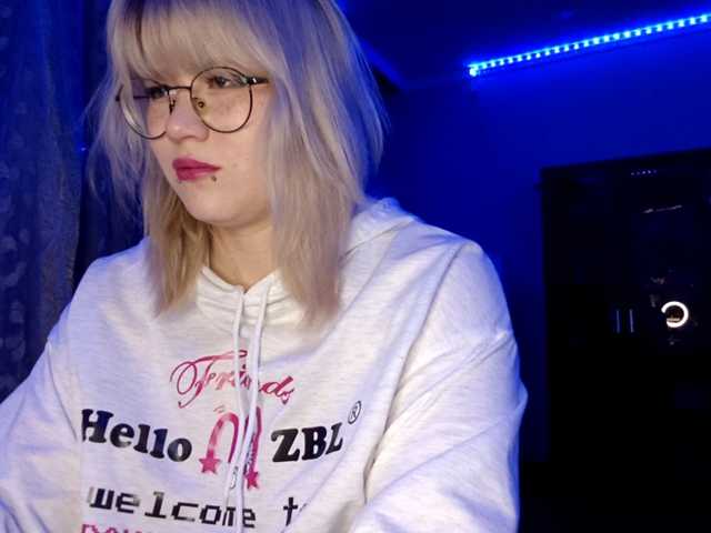 BlindiLohan live cam on BongaCams