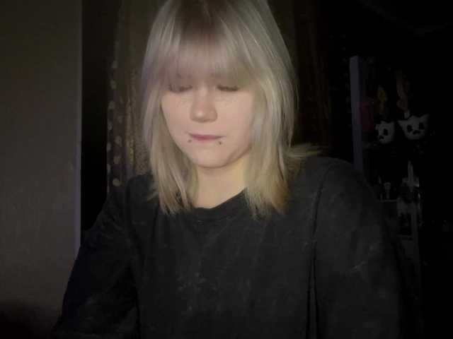 BlindiLohan live cam on BongaCams