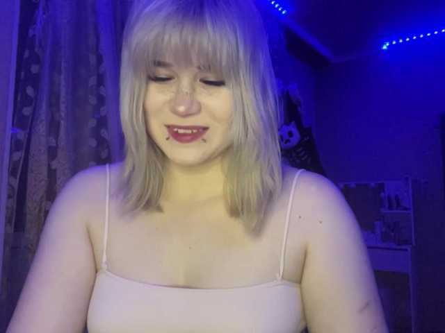 BlindiLohan live cam on BongaCams