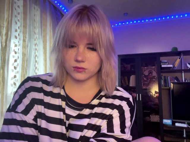 BlindiLohan live cam on BongaCams