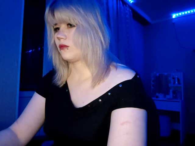 BlindiLohan live cam on BongaCams