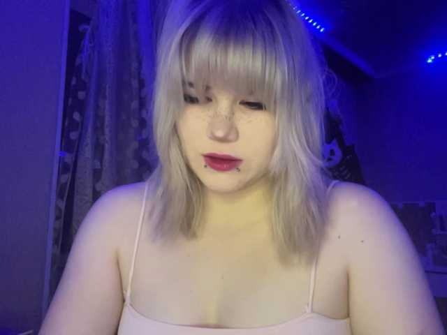 BlindiLohan live cam on BongaCams