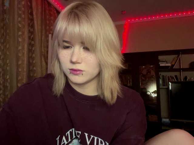 BlindiLohan live webcam show
