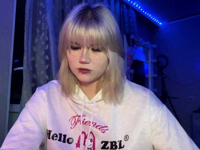 BlindiLohan live cam on BongaCams