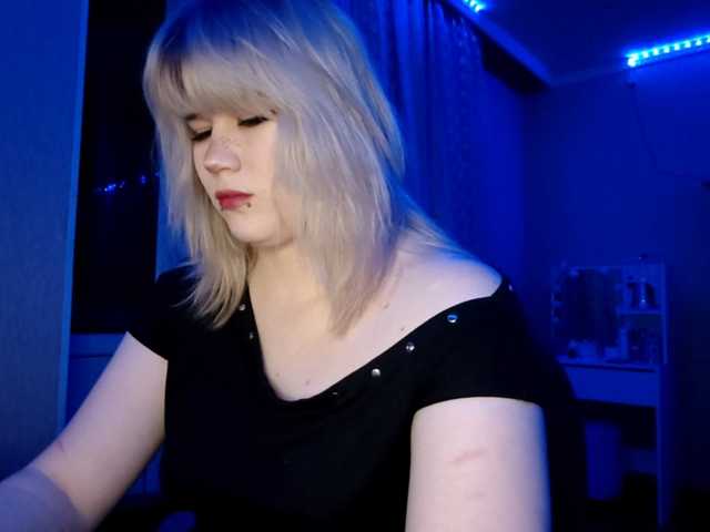 BlindiLohan live cam on BongaCams