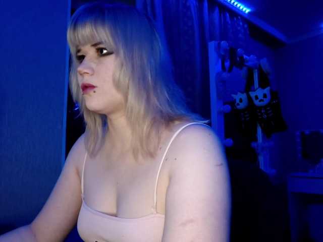 BlindiLohan live cam on BongaCams