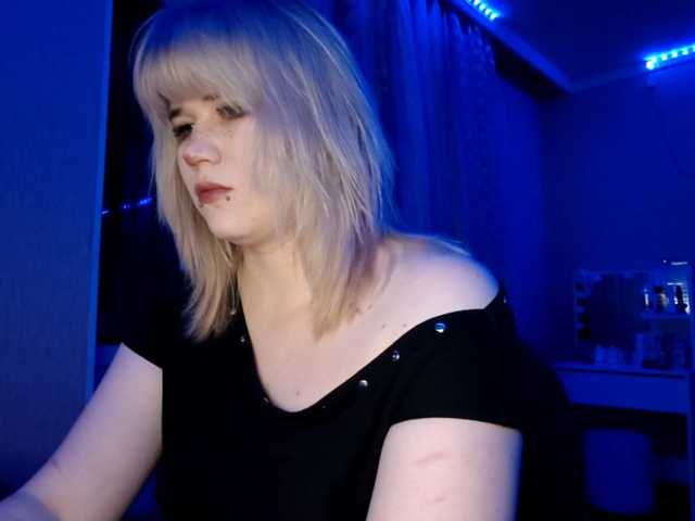 BlindiLohan live cam on BongaCams