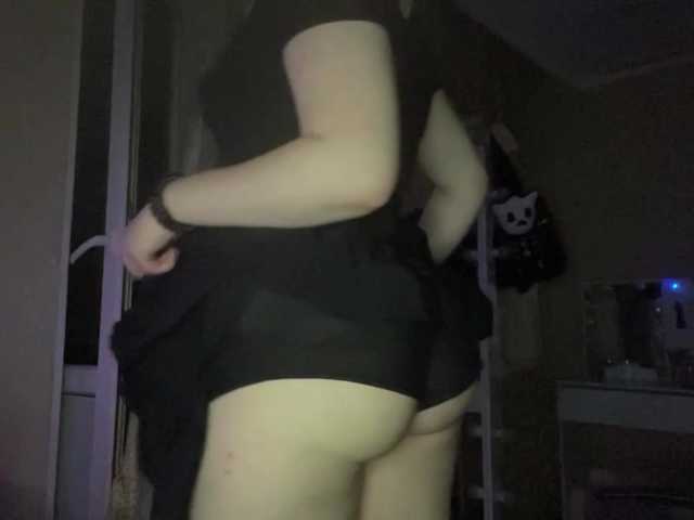 BlindiLohan — live female cam