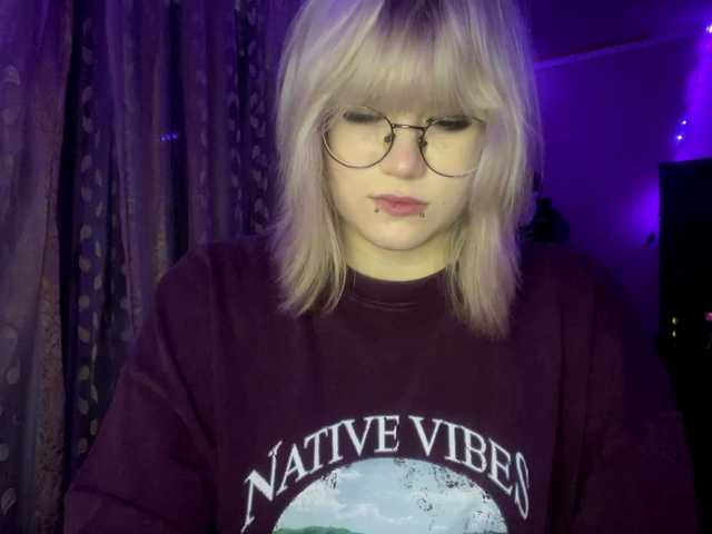 BlindiLohan live cam on BongaCams