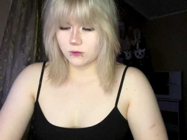 BlindiLohan live cam on BongaCams