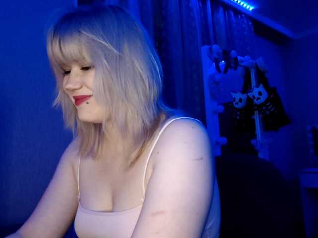 BlindiLohan live cam on BongaCams