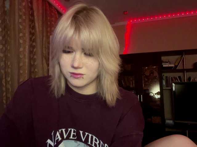 BlindiLohan live webcam show