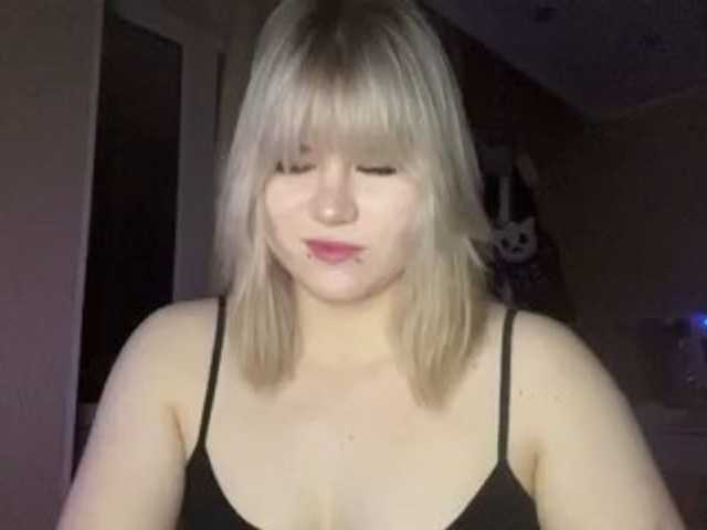 BlindiLohan live cam on BongaCams