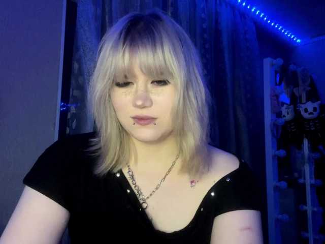 BlindiLohan live cam on BongaCams