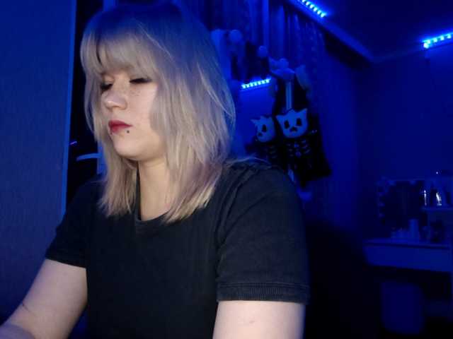 BlindiLohan live cam on BongaCams
