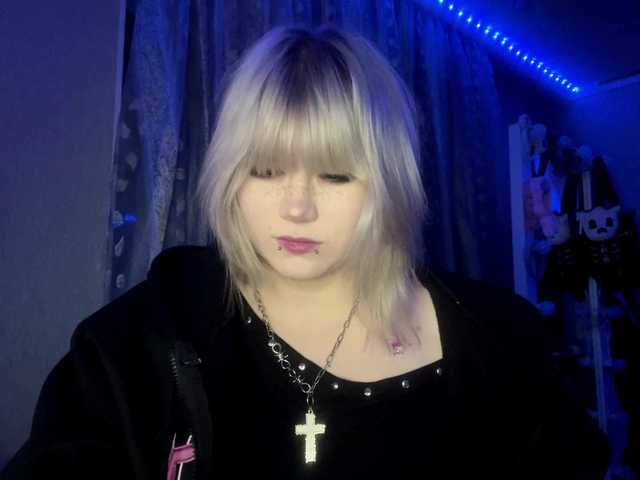 BlindiLohan live cam on BongaCams